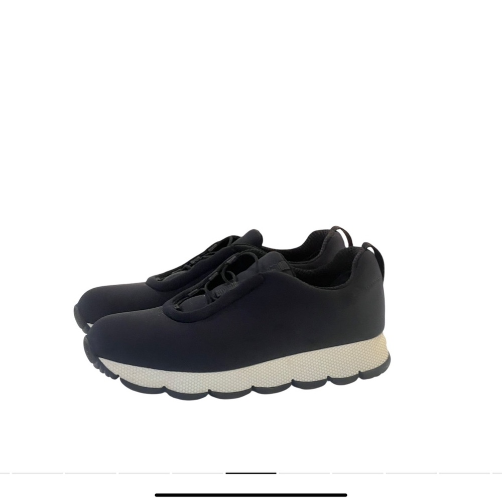 Prada sneakers for women
Size 38.5
In good condition - Picture 8 of 11